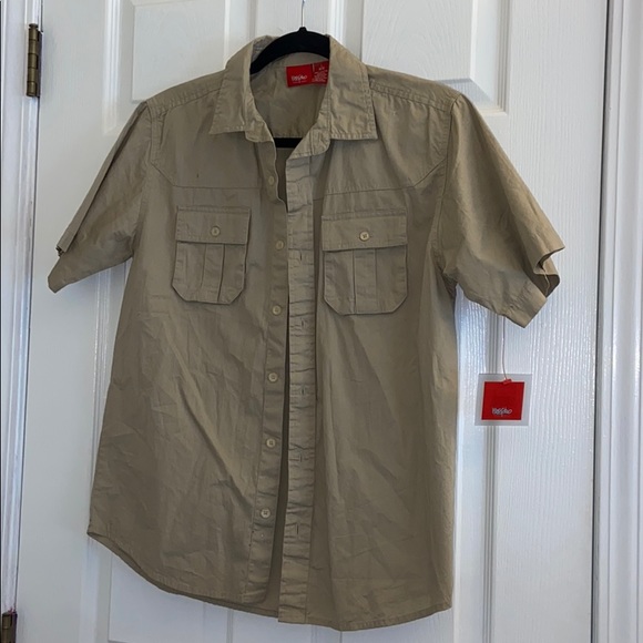 VINTAGE KHAKI BUTTON DOWN - Picture 1 of 6